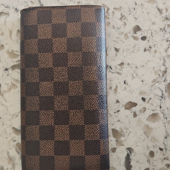 Louis Vuitton Damier Sarah Long Wallet - Picture 3 of 17